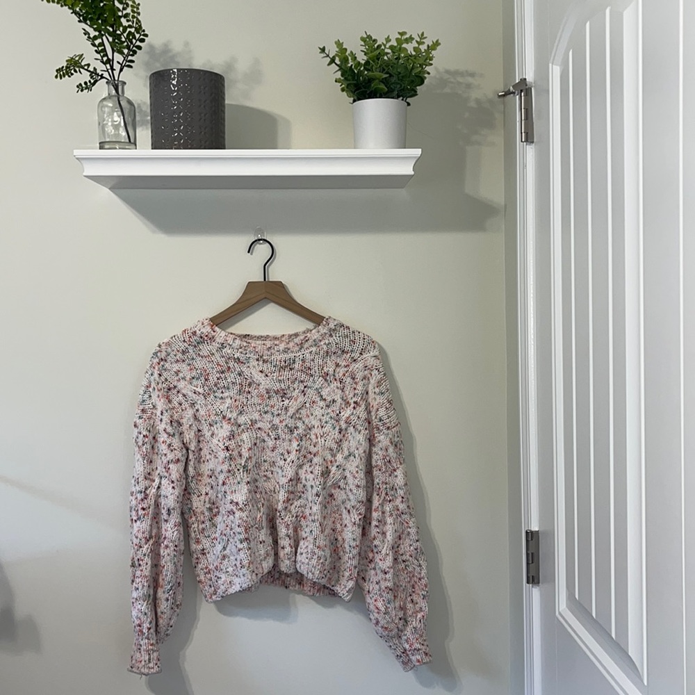 4 for 25🌻 Pink Rose knit sweater